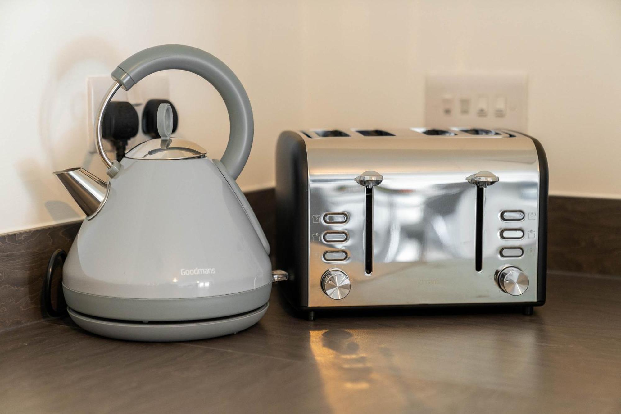 Luxury Apartment - Twin Beds - Selly Oak - Off-Street Parking - Free Netflix & Wifi - Top Rated 9Cc Birmingham Exterior foto